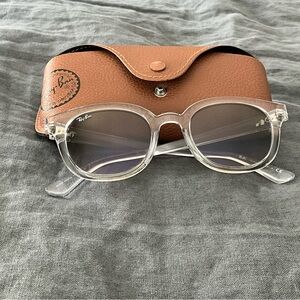 Ray-Ban RB4324 Sunglasses